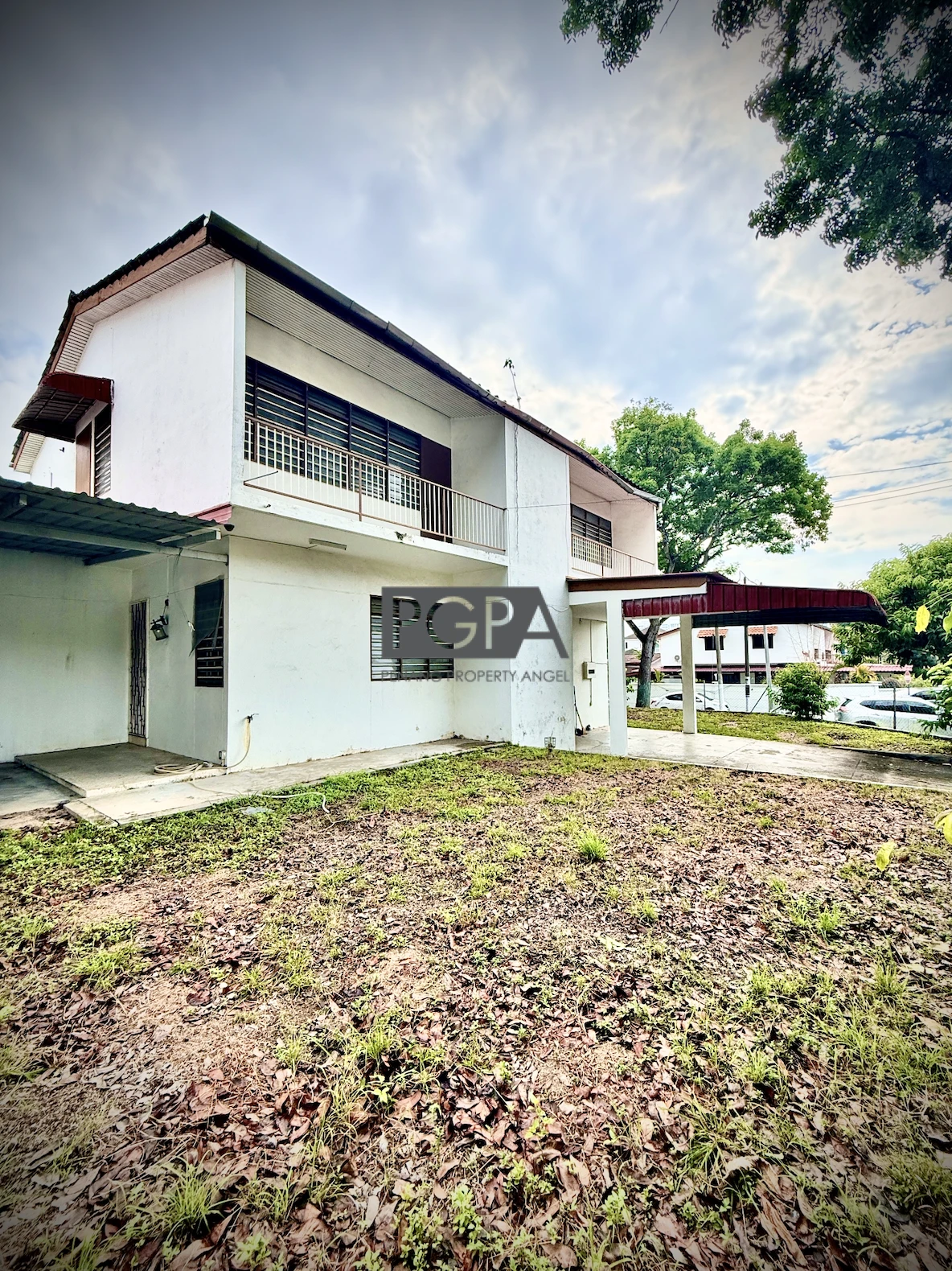 Exclusive: Corner Double-Storey Semi-Detached House in Minden Heights.